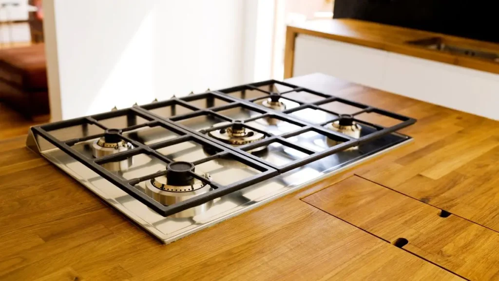 Fachgerechte Installation und backofen und ceranfeld getrennt anschließen